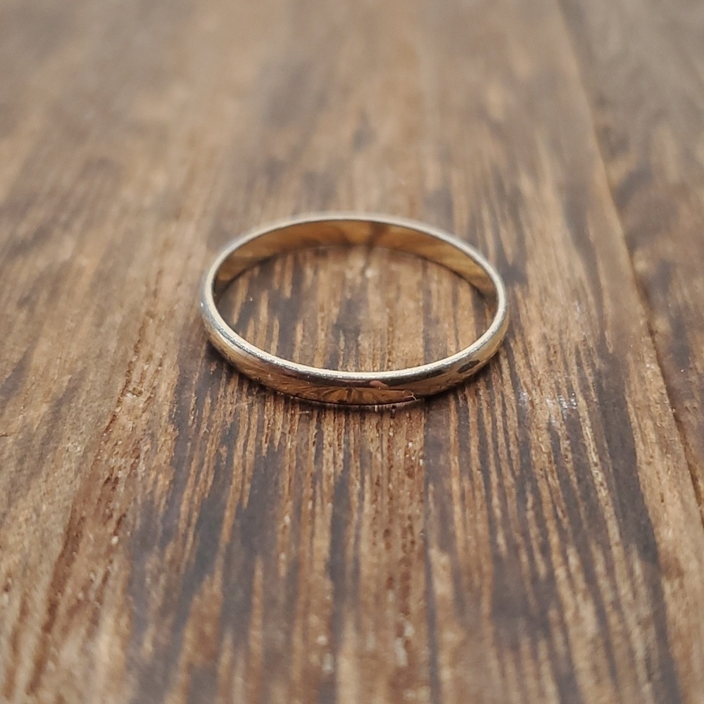 Size 6.5 gold over brass R602